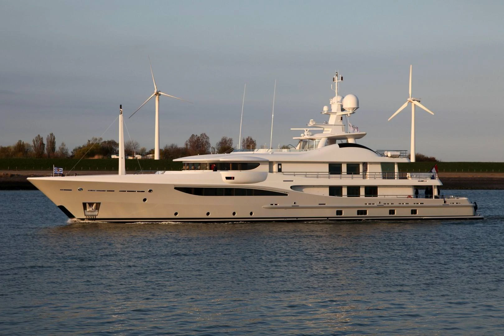 Amels 177 02 yacht